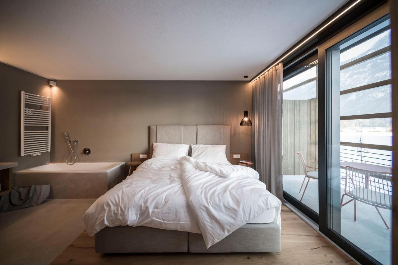 Ovina'S Haus Apartment กัมโปตูเรส ภายนอก รูปภาพ