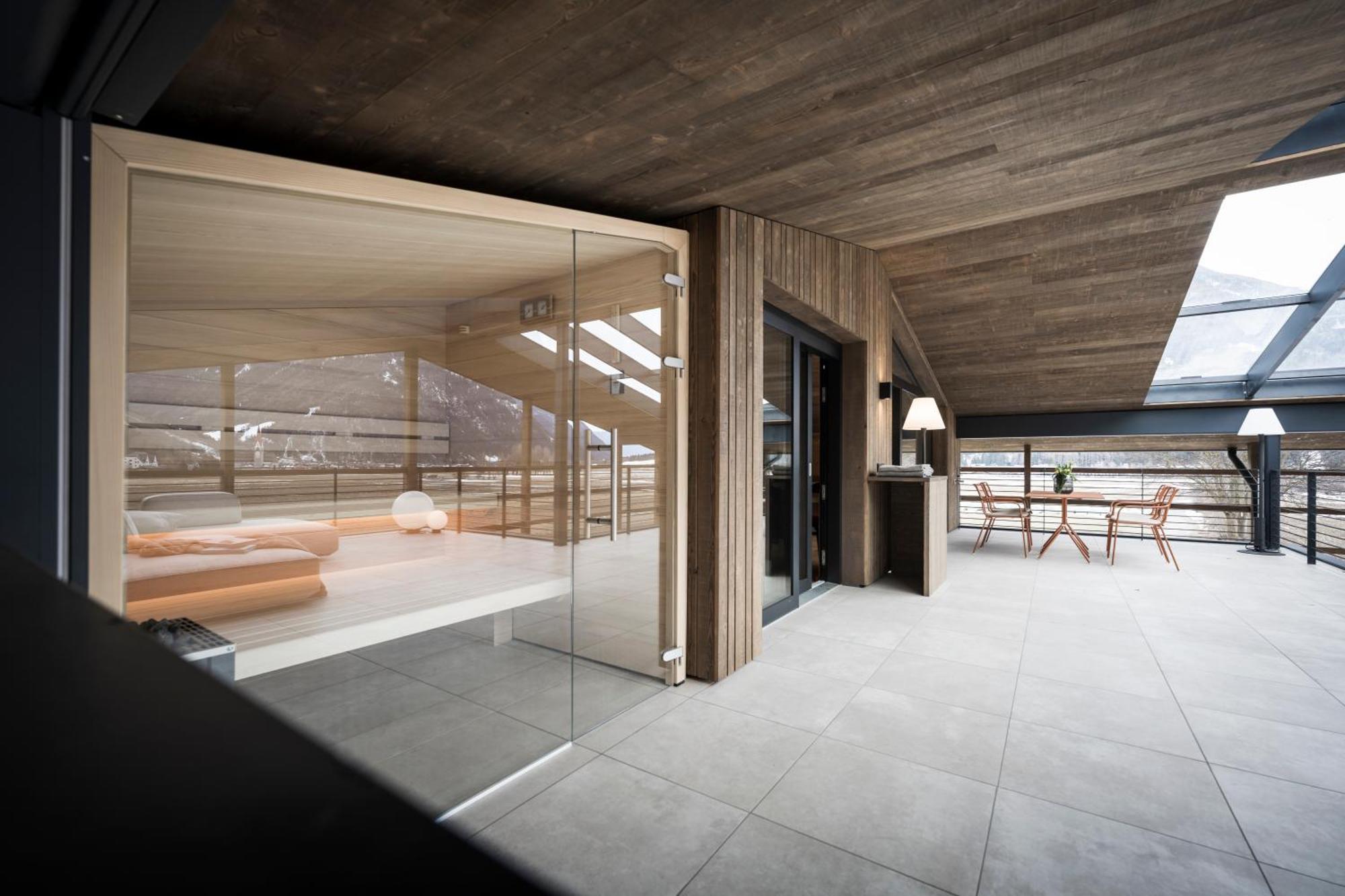 Ovina'S Haus Apartment กัมโปตูเรส ภายนอก รูปภาพ
