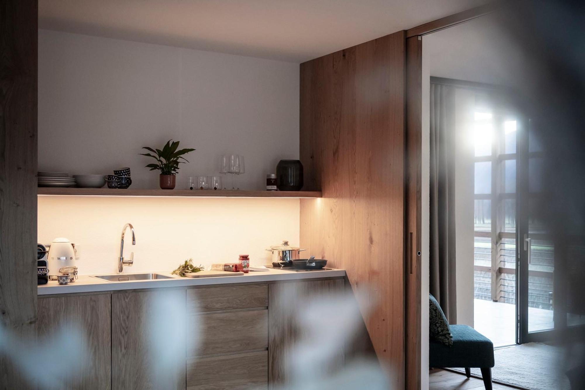 Ovina'S Haus Apartment กัมโปตูเรส ภายนอก รูปภาพ